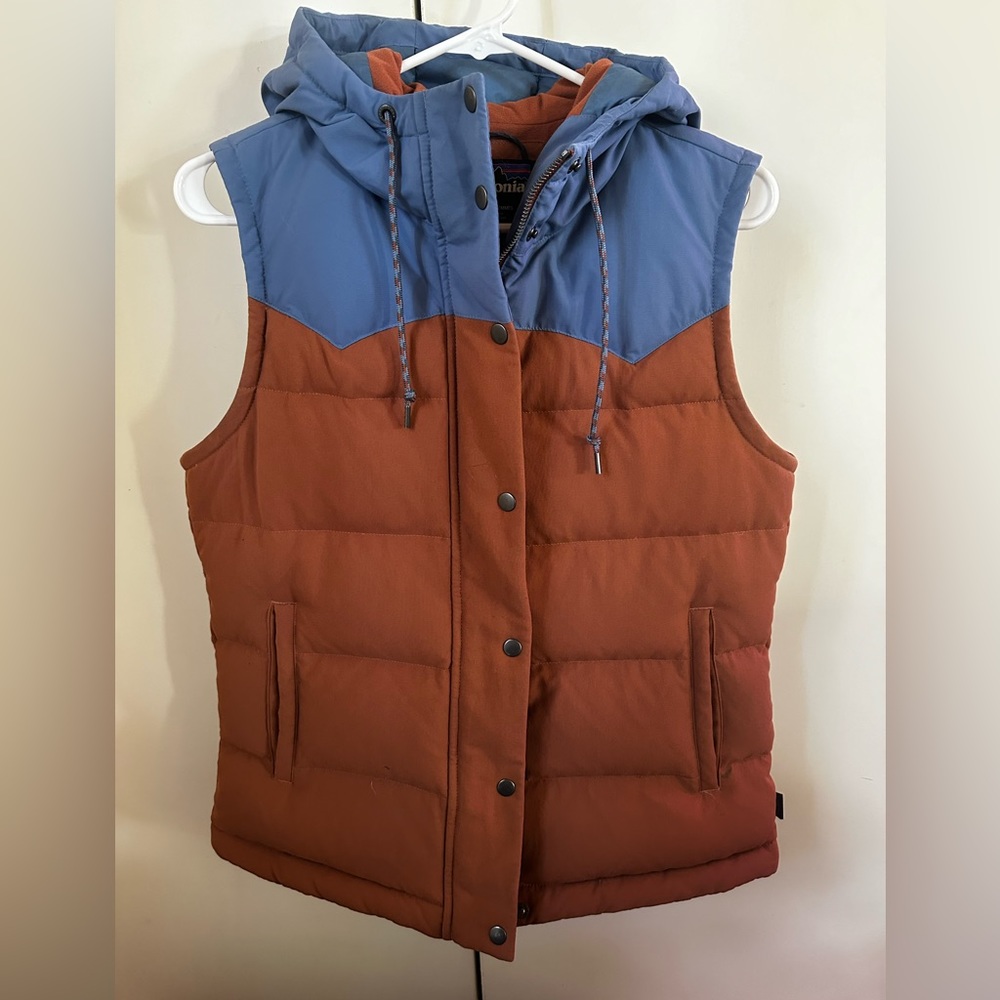 Patagonia Bivy Hooded Vest Large Sisu Brown Down Feather Filled womens size M
